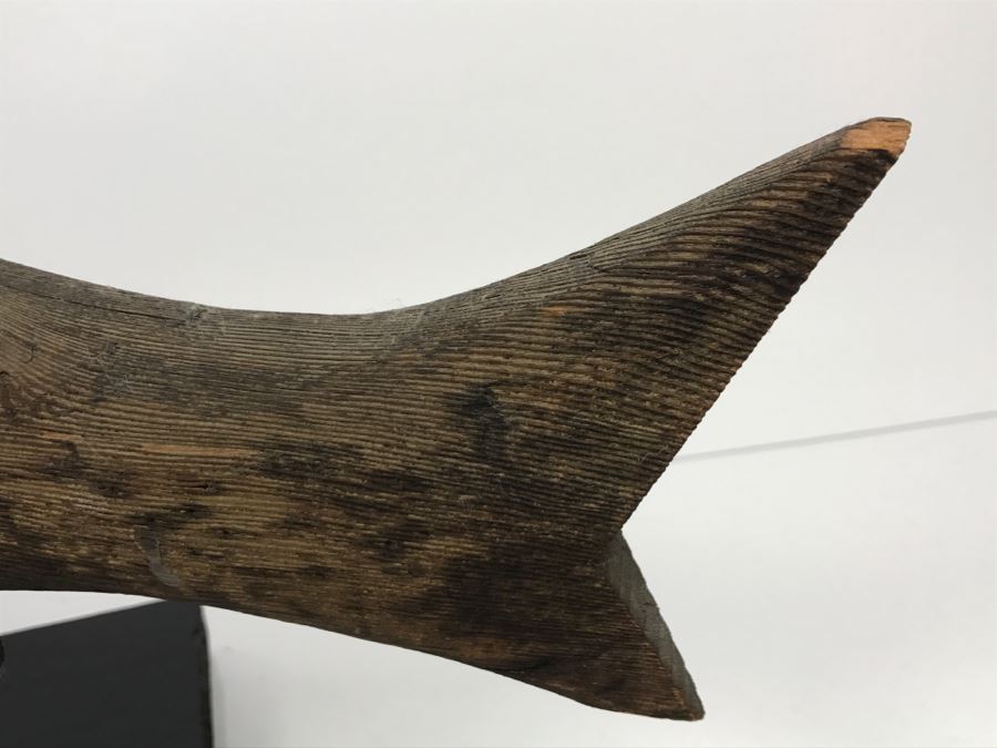 Primitive Carved Fish On Stand [Photo 9]