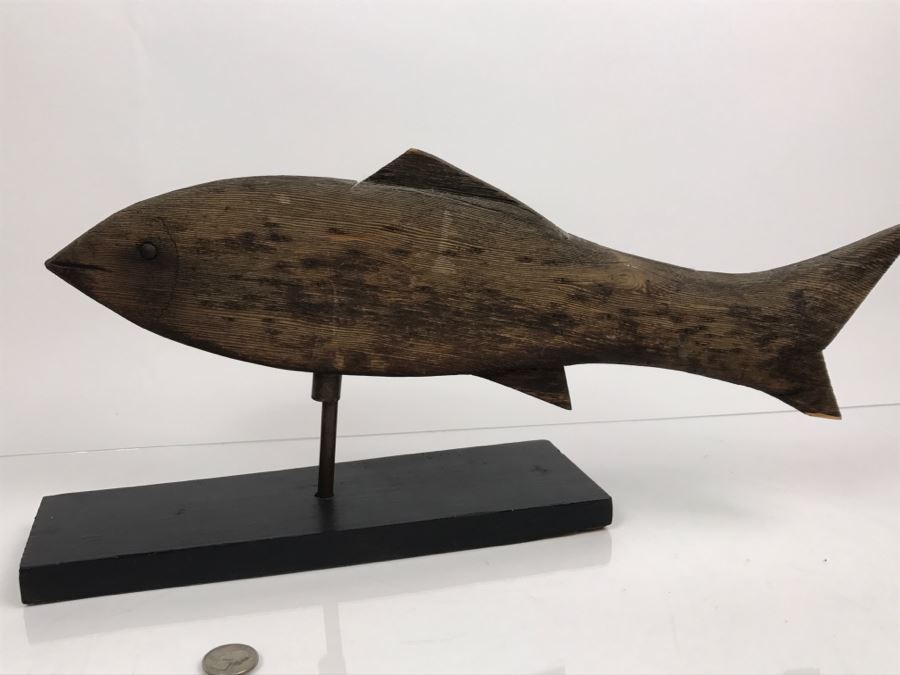 Primitive Carved Fish On Stand [Photo 8]