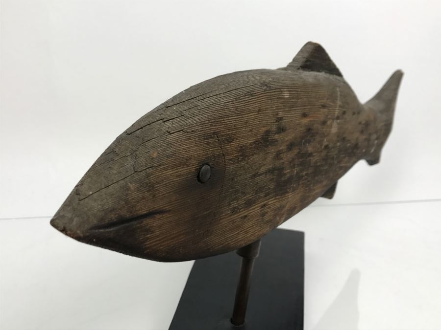 Primitive Carved Fish On Stand [Photo 14]