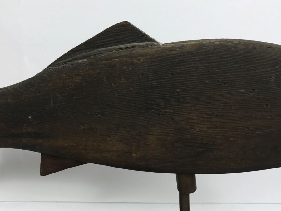 Primitive Carved Fish On Stand [Photo 4]