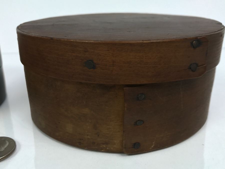 Primitive Box and Inlaid Bone Box [Photo 5]