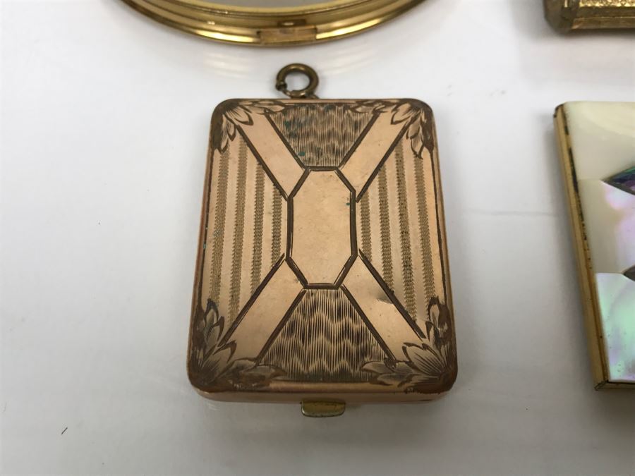 Collection Of Vintage Ladies Compacts [Photo 5]