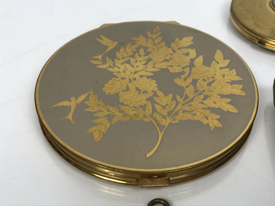 Collection Of Vintage Ladies Compacts [Photo 12]