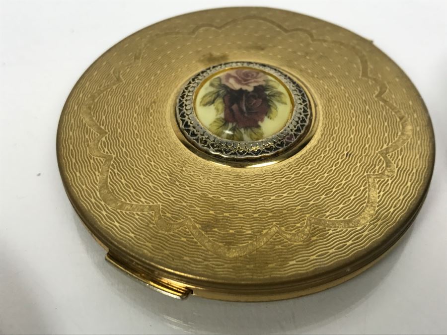 Collection Of Vintage Ladies Compacts [Photo 11]
