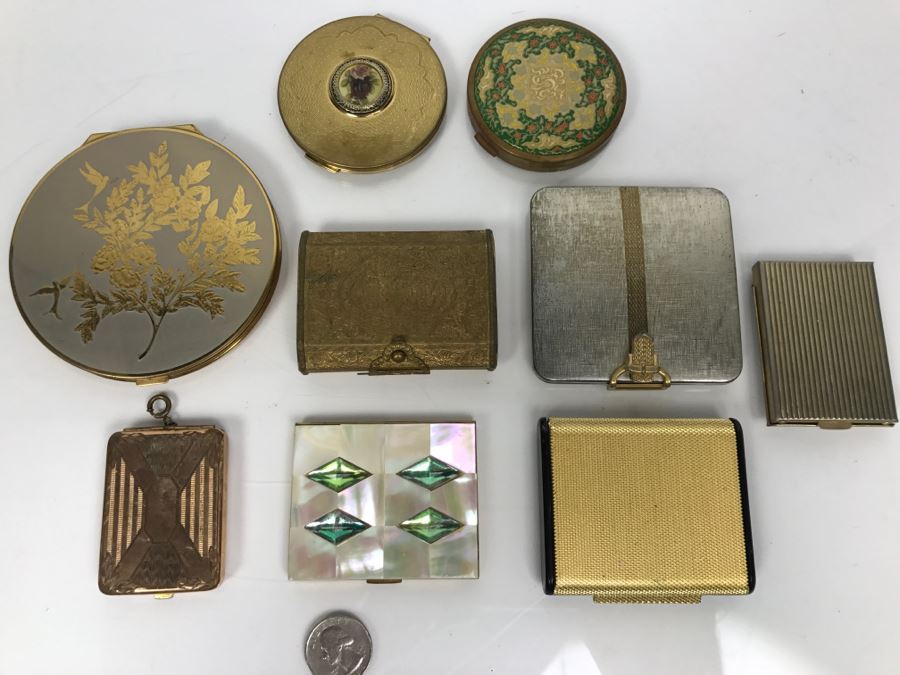 Collection Of Vintage Ladies Compacts [Photo 3]