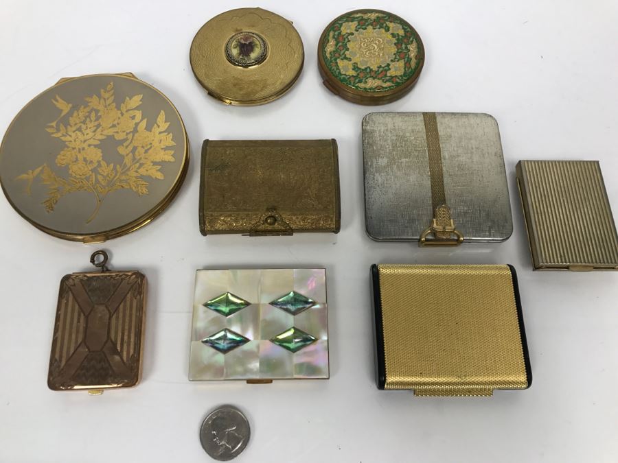 Collection Of Vintage Ladies Compacts [Photo 2]