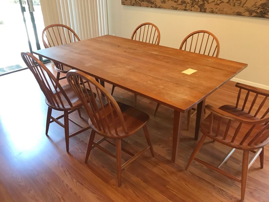 (6) Handcrafted Pompanoosuc Mills Hardwood Furniture Windsor Dining Chairs Made In Vermont (2 Are Armchairs) Set Retails For $1,600 - Does Not Include Table [Photo 9]