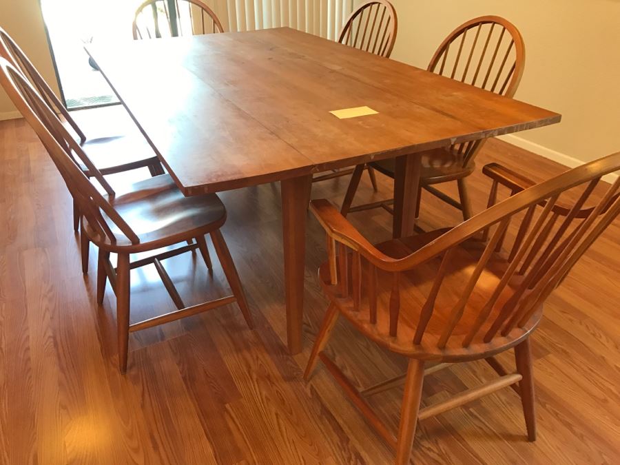 (6) Handcrafted Pompanoosuc Mills Hardwood Furniture Windsor Dining Chairs Made In Vermont (2 Are Armchairs) Set Retails For $1,600 - Does Not Include Table [Photo 7]