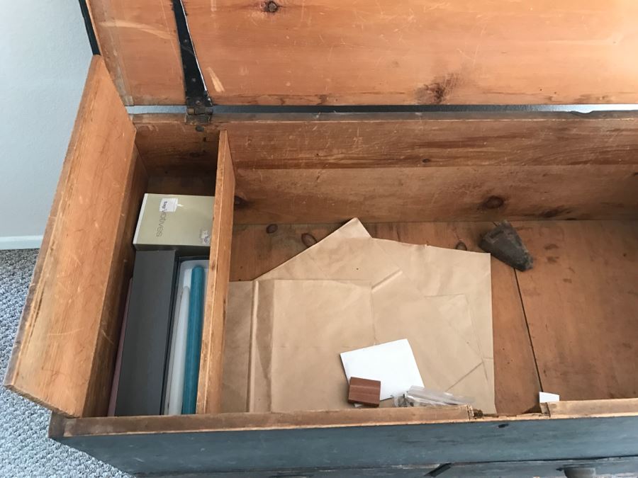 Large Primitive Shabby Chic Blanket Chest With Drawers From The East Coast [Photo 10]