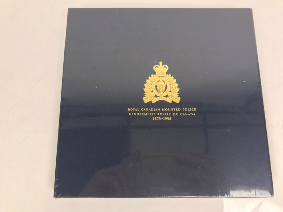 Sealed Royal Canadian Mounted Police 125th Anniversary Collectors' Set With Silver Coin And Stamps [Photo 2]