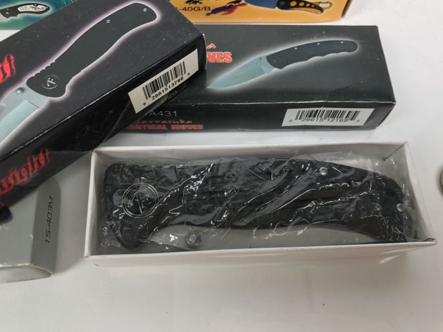 Set Of (8) New Old Stock Pocket Knives [Photo 10]