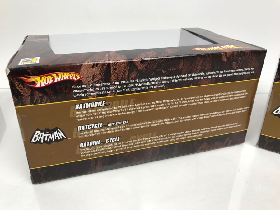 Pair Of Comic-Con Exclusive Hot Wheels Batman Batgirl Cycle, Batmobile, Batcycle With Side Car Based On 1966 Tv Series Mattel 2008 New Old Stock [Photo 13]