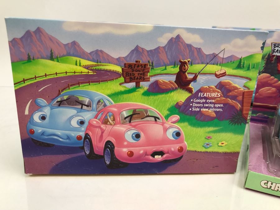 Set Of (4) New Old Stock Chevron Cars Charlie Chaser And Dylan Dasher 2002 [Photo 8]