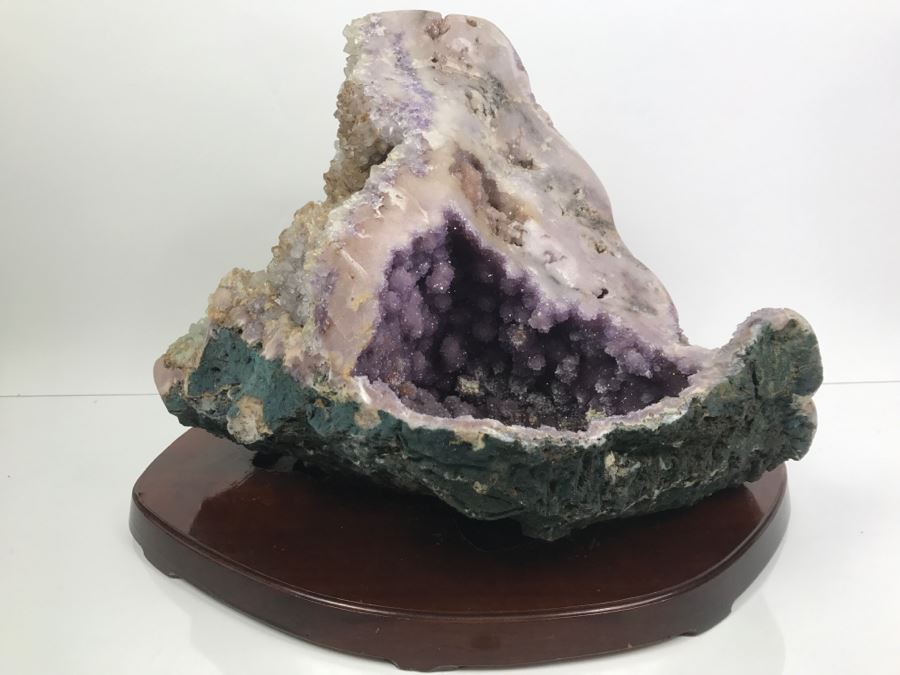 Huge Amethyst Geode Rock Stone With Wooden Base For Presentation 19'W X 11'D X 12'H [Photo 2]