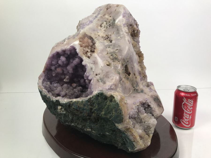 Huge Amethyst Geode Rock Stone With Wooden Base For Presentation 19'W X 11'D X 12'H [Photo 16]