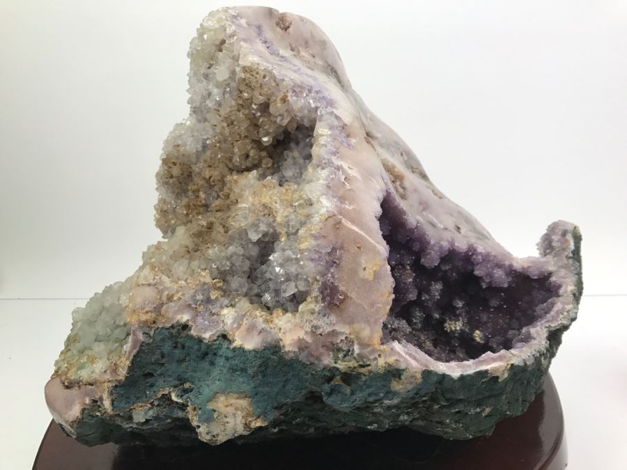 Huge Amethyst Geode Rock Stone With Wooden Base For Presentation 19'W X 11'D X 12'H [Photo 30]