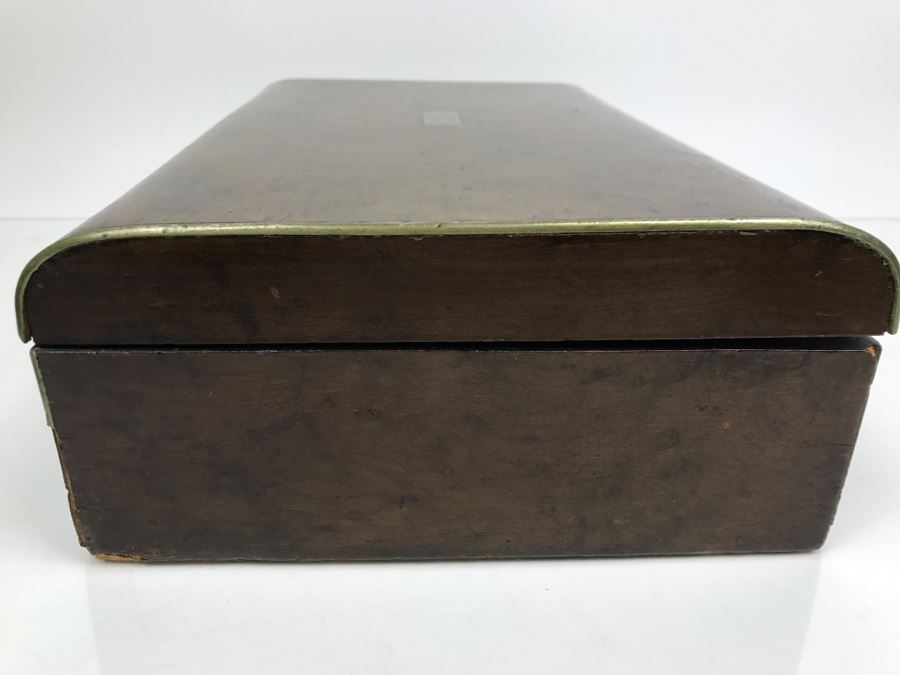 Antique Walnut Box [Photo 8]