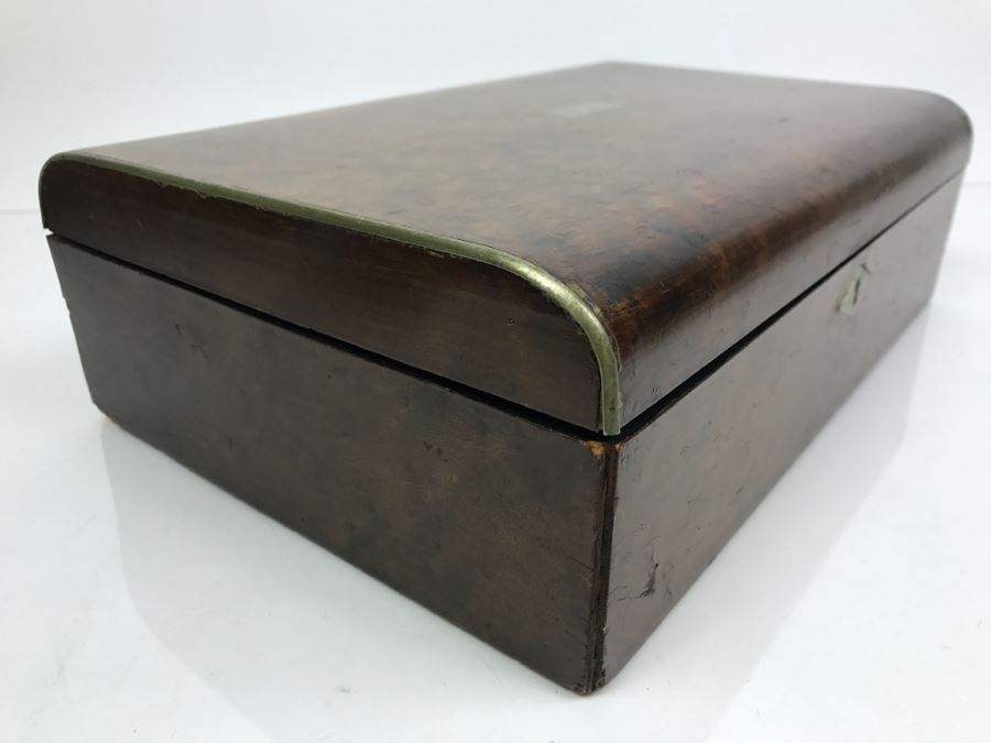 Antique Walnut Box [Photo 7]