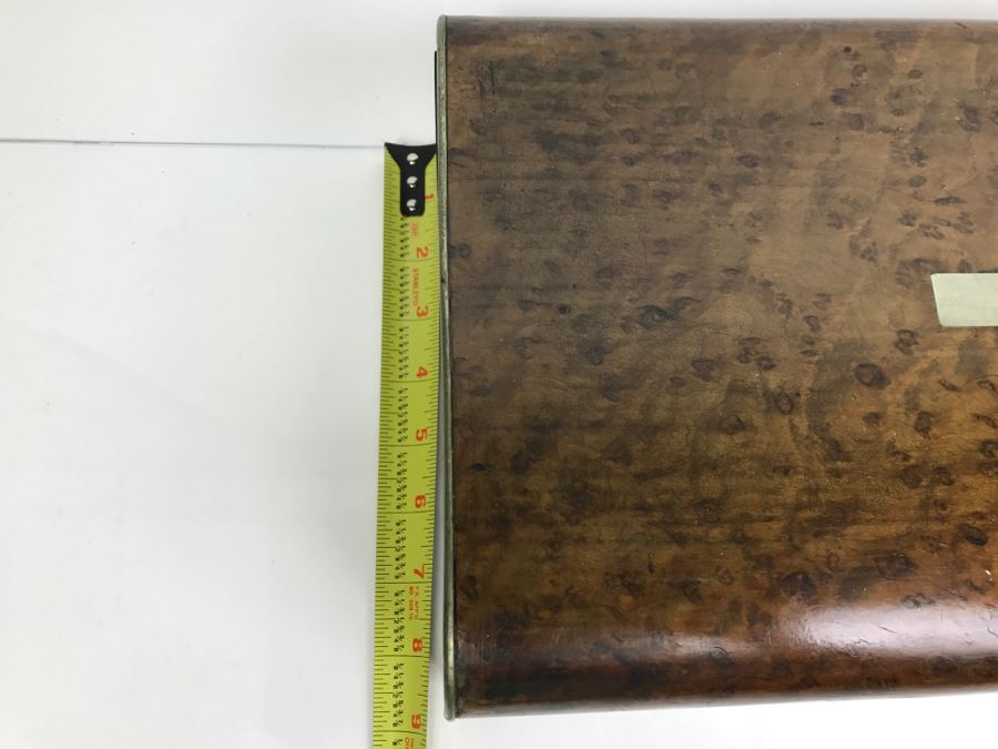 Antique Walnut Box [Photo 2]