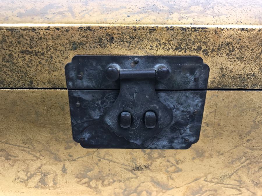 Vintage Chinese Enamel Box, Match Holder, Tray Set And Chinese Gold Box [Photo 20]