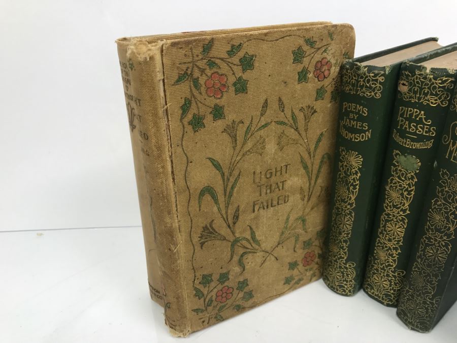 Collection Of Vintage Small Books [Photo 8]