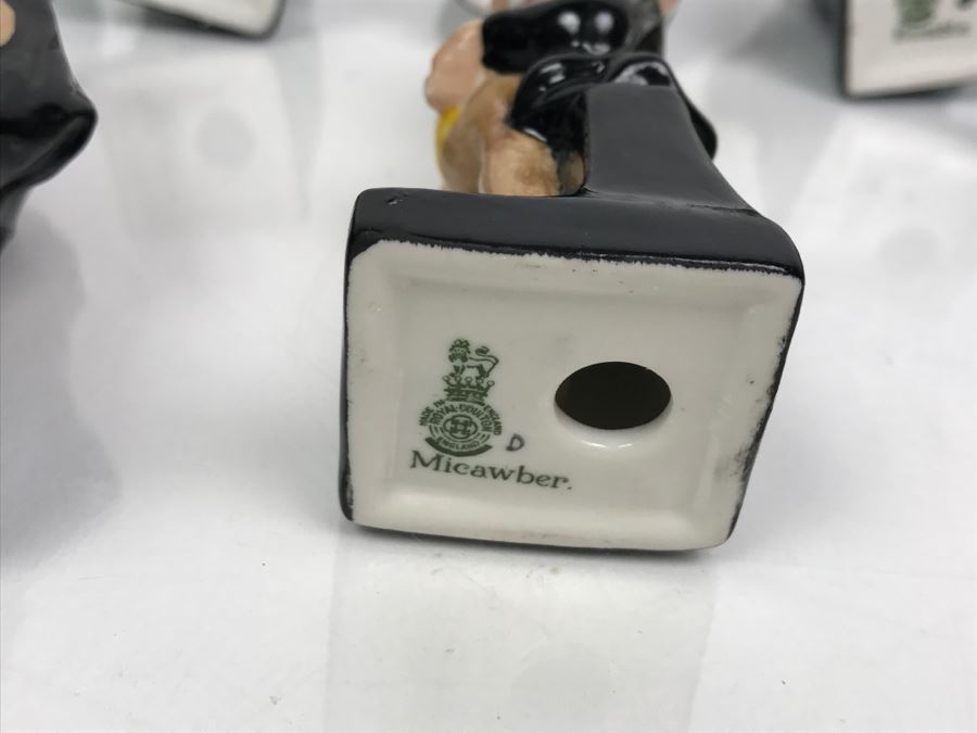 Collection Of (12) Vintage Royal Doulton Charles Dickens Collection Miniature Figurines [Photo 29]