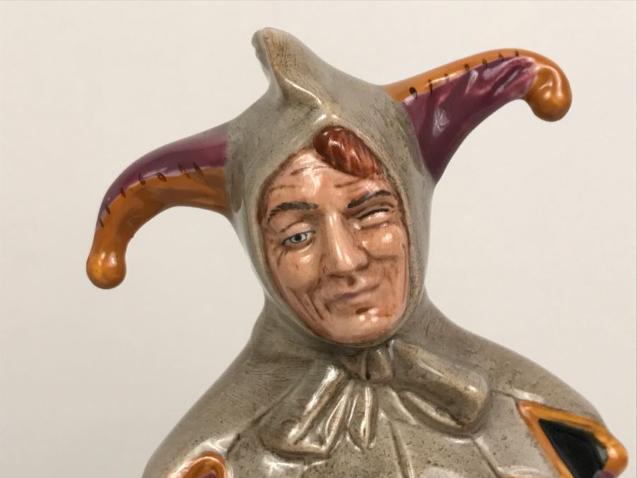 Large Royal Doulton Figurine 'The Jester' HN2016 [Photo 3]