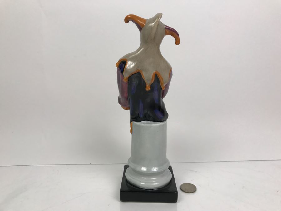 Large Royal Doulton Figurine 'The Jester' HN2016 [Photo 8]