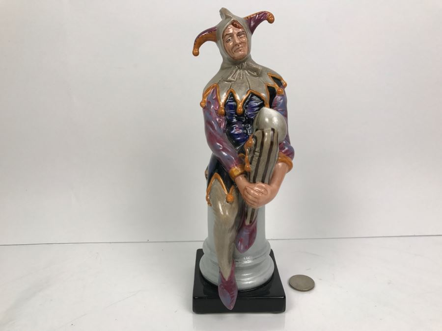 Large Royal Doulton Figurine 'The Jester' HN2016 [Photo 5]