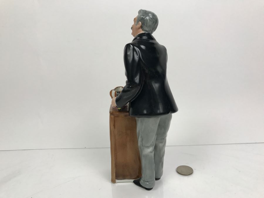 Exclusive Collectors Club Royal Doulton Figurine 'The Auctioneer' HN2988 1986 [Photo 8]