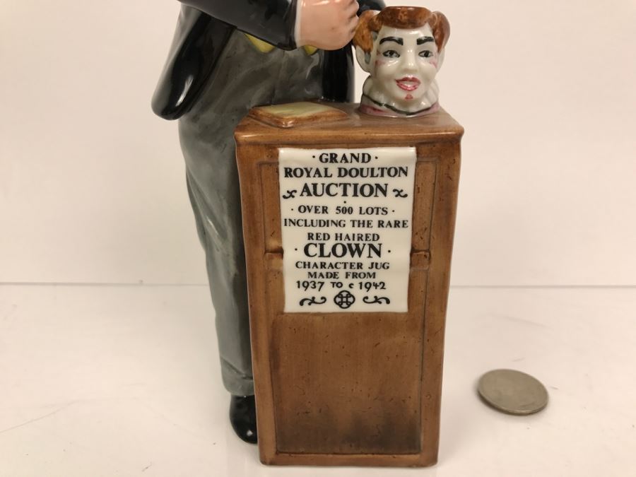 Exclusive Collectors Club Royal Doulton Figurine 'The Auctioneer' HN2988 1986 [Photo 4]