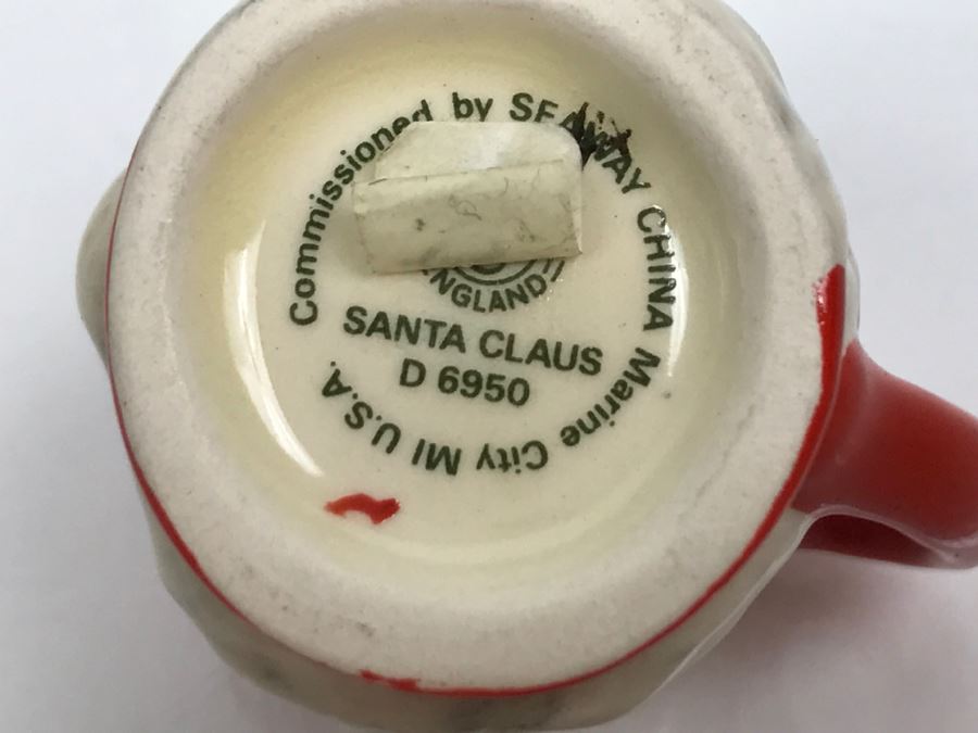 Royal Doulton Miniature Mini Toby Mugs Beefeater Exclusive For RDICC D6806 And Santa Claus D6950 [Photo 9]