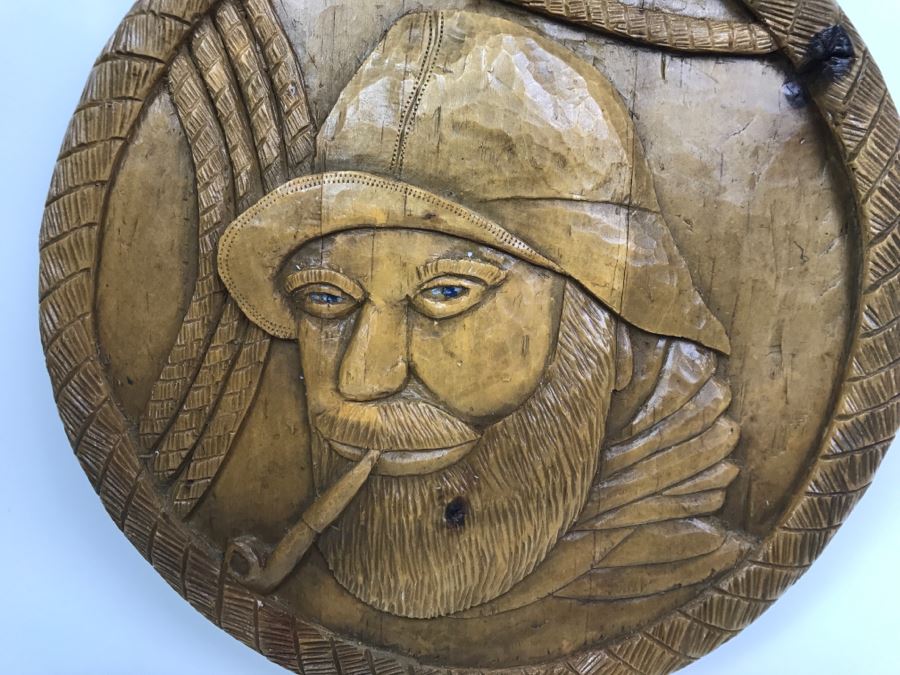 Relief Carved Vintage Fisherman Wall Plaque [Photo 3]