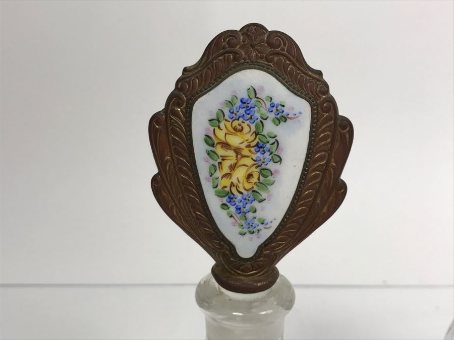 Collection Of Perfume Bottles And Bottles With Stoppers [Photo 4]