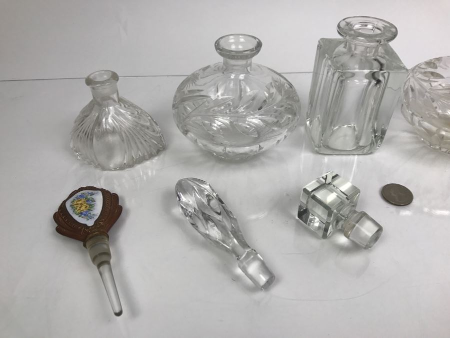Collection Of Perfume Bottles And Bottles With Stoppers [Photo 9]