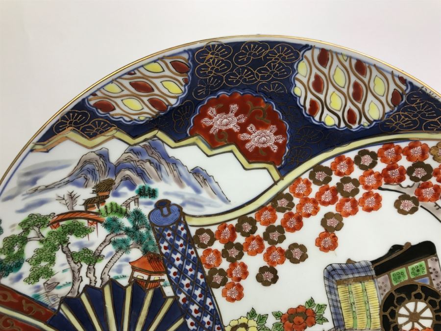 Large Signed Japanese Imari Charger With Wooden Stand [Photo 6]