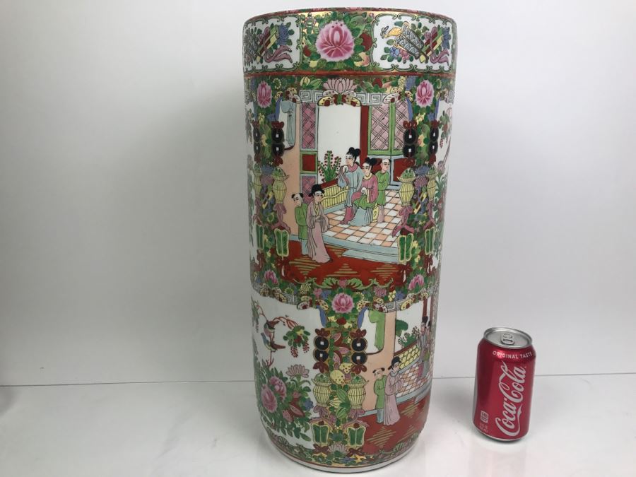 Chinese Famille Rose Umbrella Stand [Photo 1]
