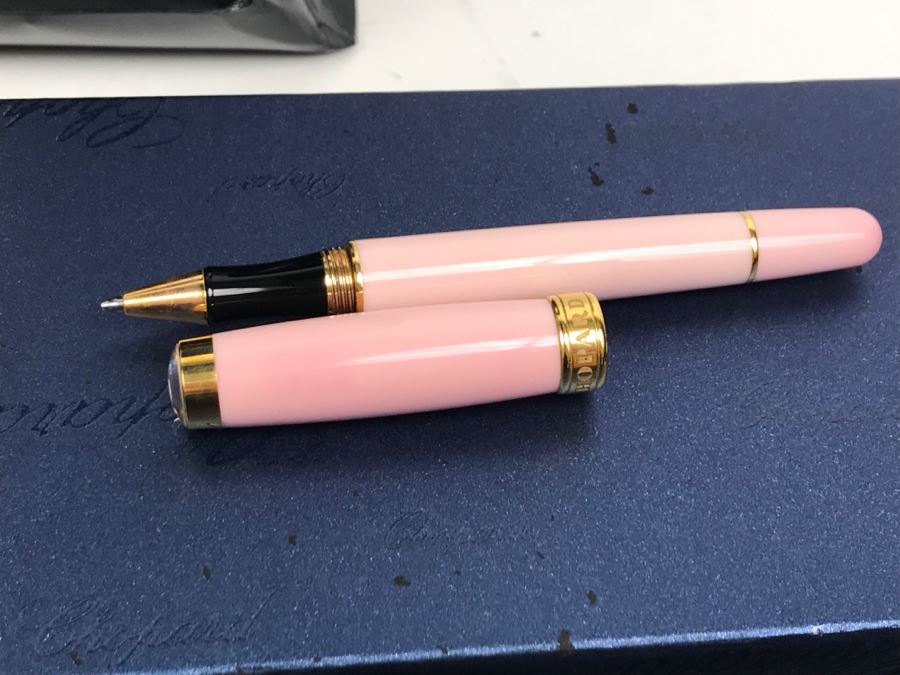 Chopard Ballpoint Pen With Moving Fish (7 SAPPHIRE PINK 0.05CT) Pink Resin Body And Cap Pink Gold Colour Trims With Box, Bag And Receipt [Photo 12]