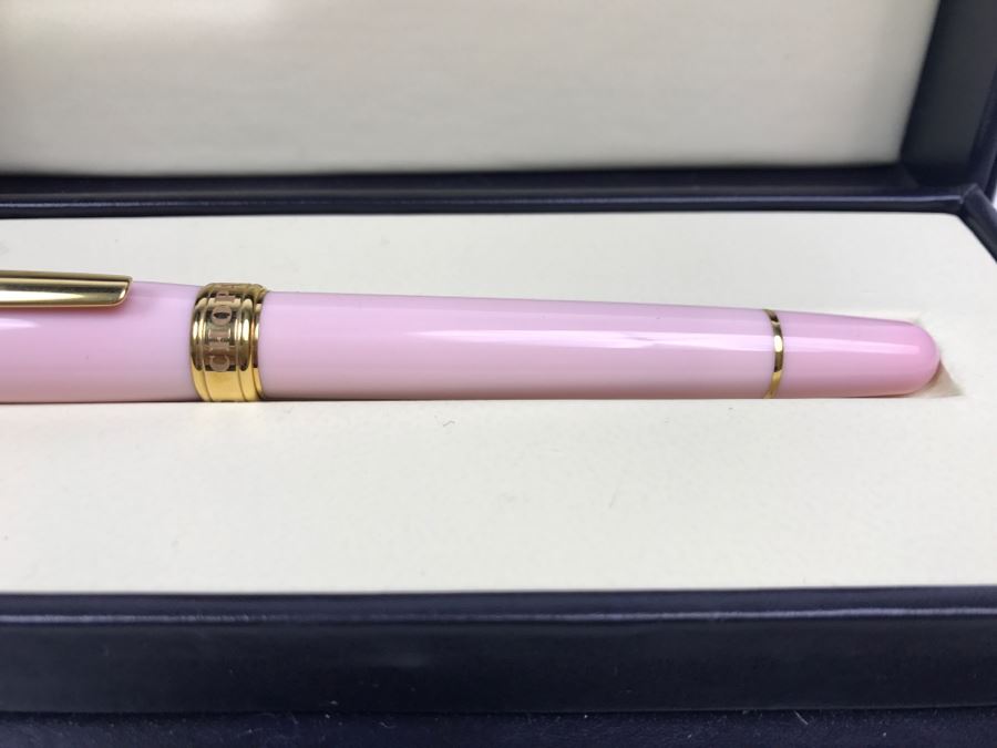 Chopard Ballpoint Pen With Moving Fish (7 SAPPHIRE PINK 0.05CT) Pink Resin Body And Cap Pink Gold Colour Trims With Box, Bag And Receipt [Photo 6]