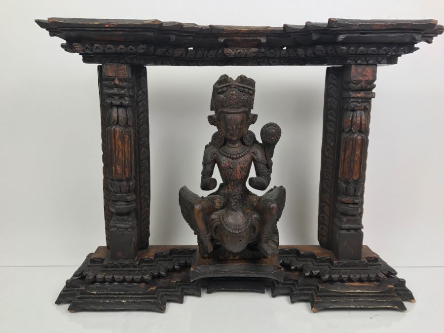 Antique Wood Carving [Photo 6]