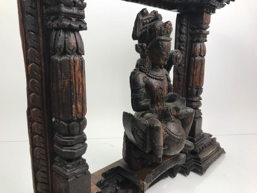 Antique Wood Carving [Photo 25]