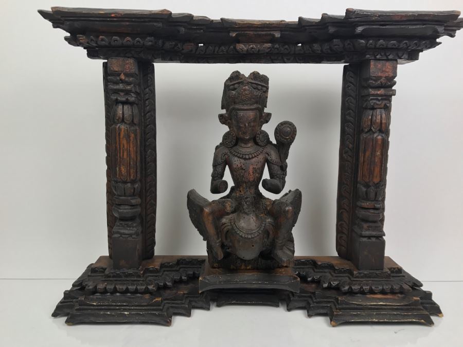 Antique Wood Carving [Photo 7]