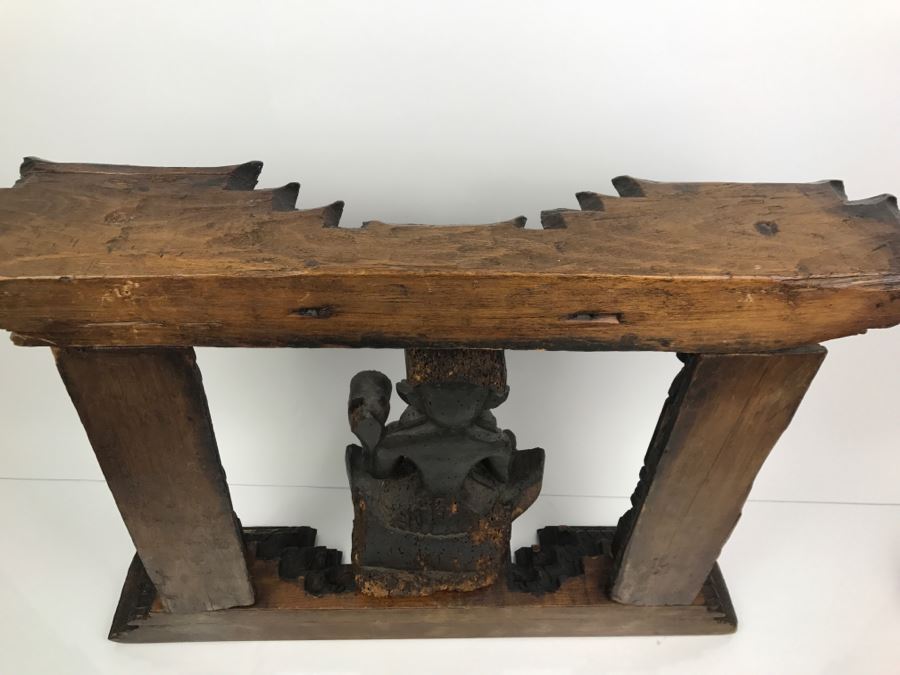 Antique Wood Carving [Photo 30]