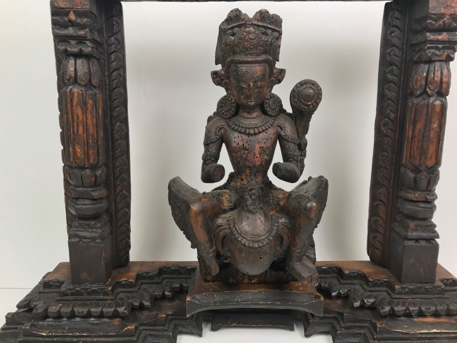 Antique Wood Carving [Photo 8]