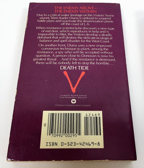 Starbridge Collection & Death Tide - Signed by A.C. Crispin & T, Jackson King [Photo 9]