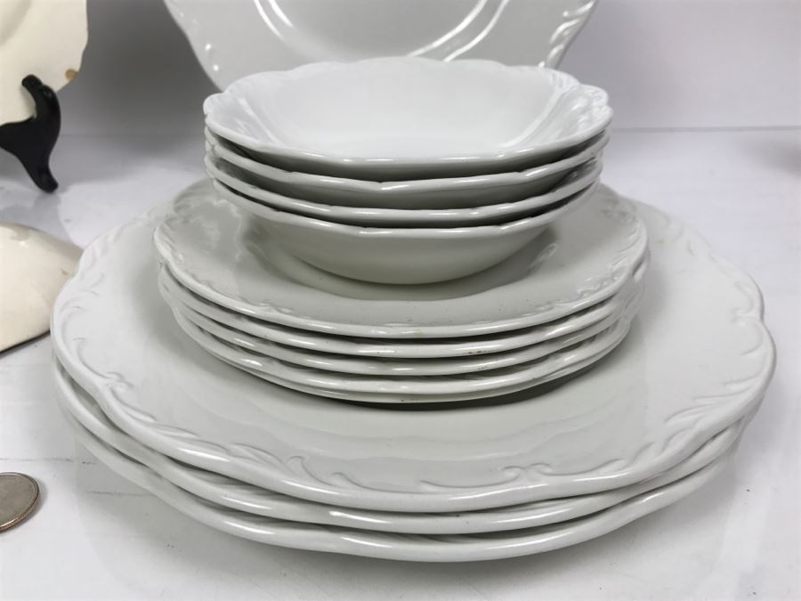 Vintage Johnson Brothers The Covered Bridge The Friendly Village China (See Photos For Condition) And Sterling Colonial English Ironstone J&G Meakin England China [Photo 15]