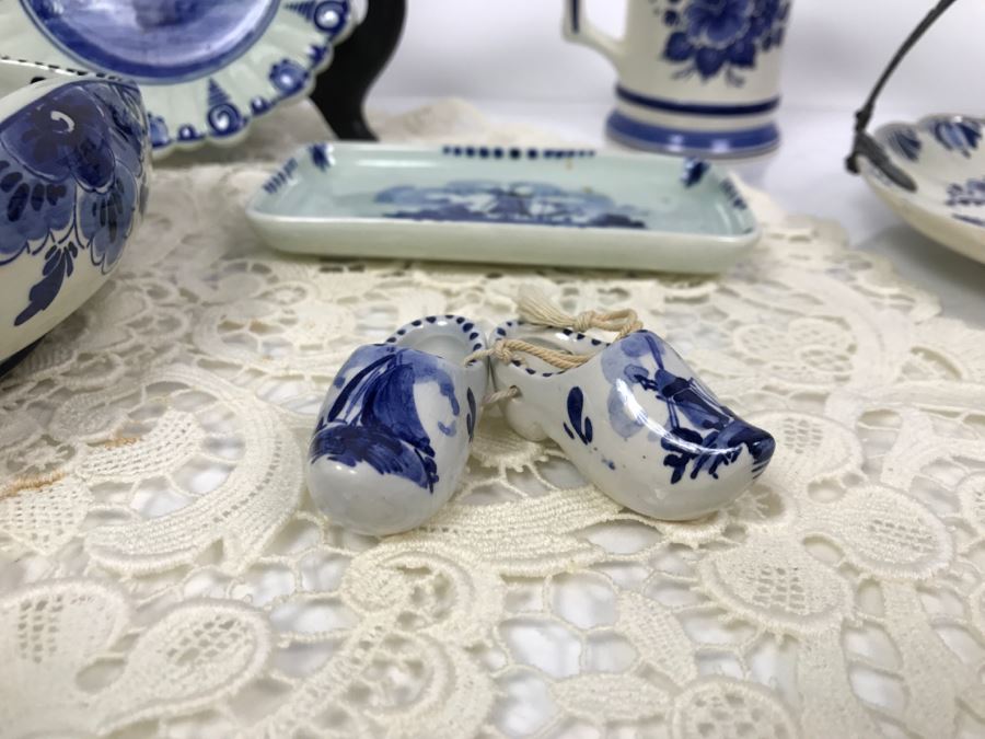 Collection Of Blue Delfts Holland And (2) Crocheted Doilies [Photo 5]