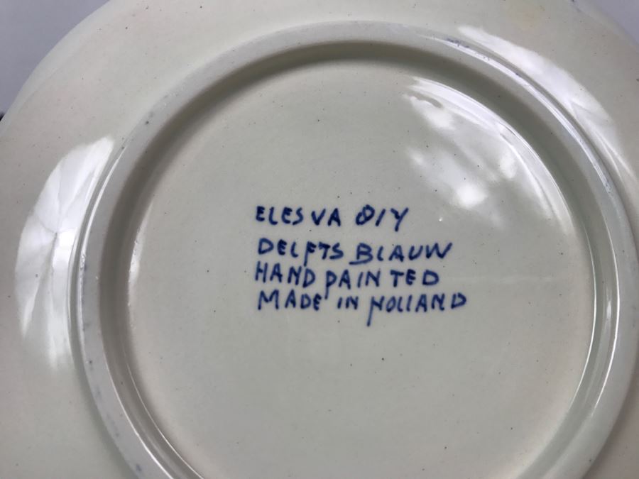 Collection Of Blue Delfts Holland And (2) Crocheted Doilies [Photo 18]