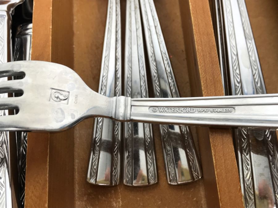 Waterford Stainless Flatware Set [Photo 8]