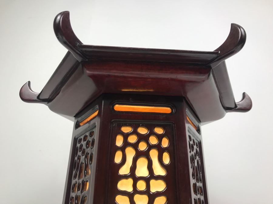 Stunning Asian Wooden Table Lamp [Photo 5]